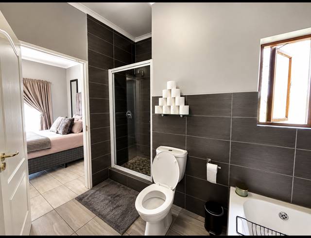 1 BEDROOM APARTMENT FOR SALE IN GLENHAZEL